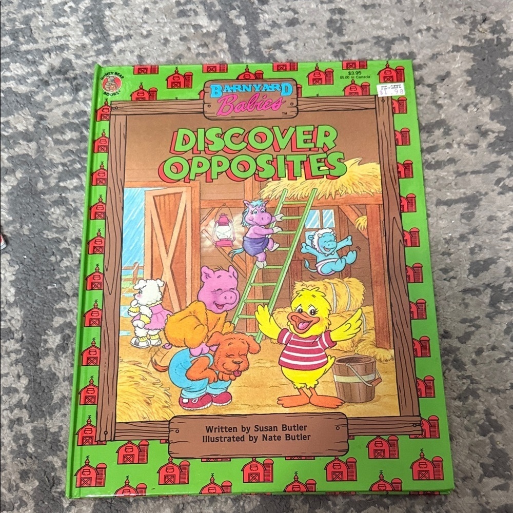 Scholastic Barnyard Babies Discover Opposites - Green and Red